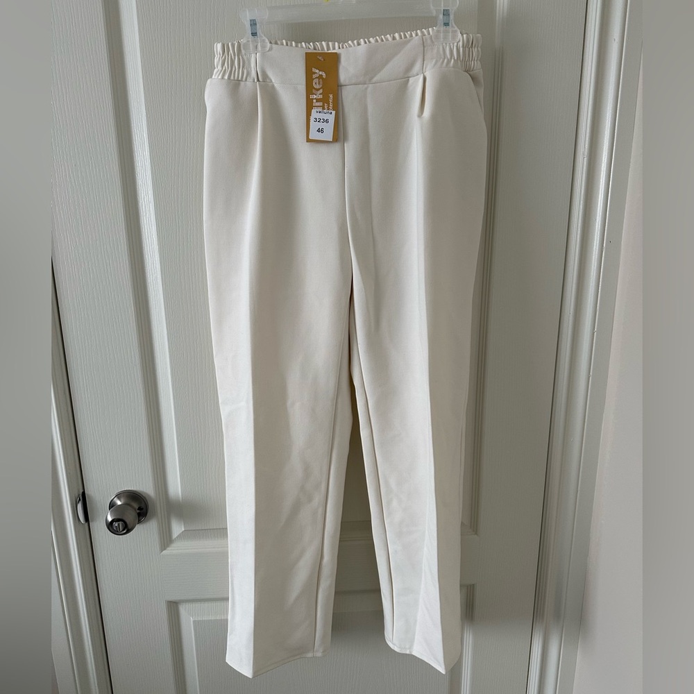 Cream Professional Pants with pockets from Turkey.